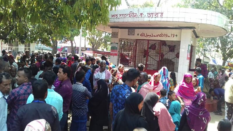 Uras Sharif of Shah Arefin (Rah.) suspended