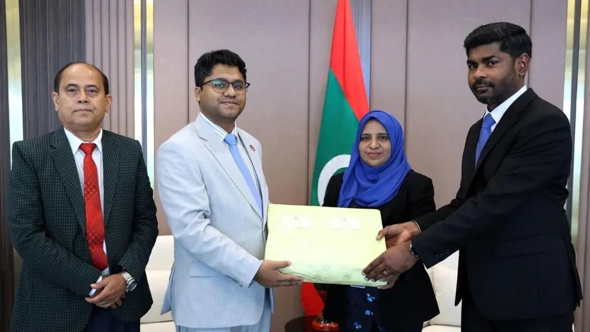 Bangladesh gifts mangoes to Maldives government