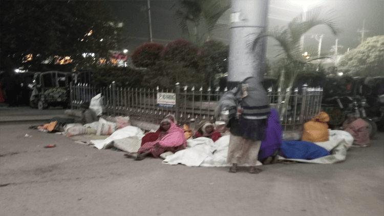 Cold wave disrupts life in Rajshahi