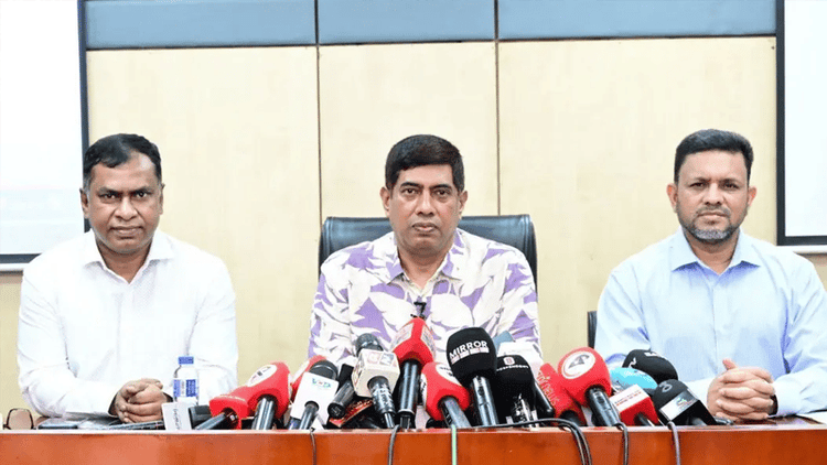Email threats to embassies work of fake group: DB