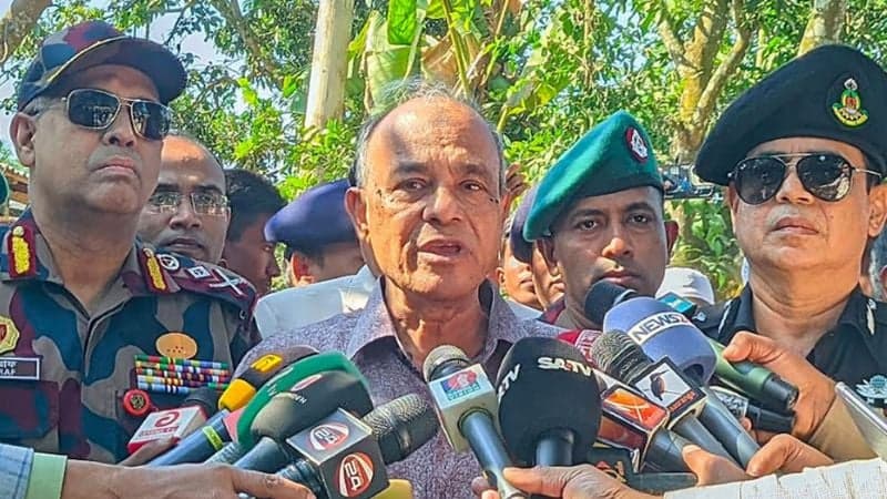 Home Adviser urges media to expose truth against India's propaganda