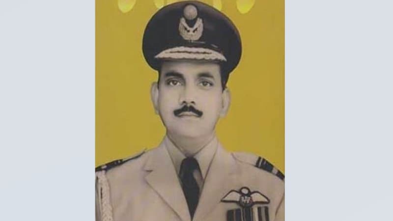 Niazi with his head down in shame and humiliation: AK Khandker