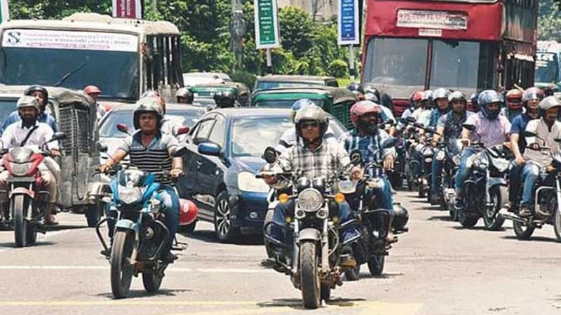 Govt permits public transport but bans motorbikes on election day