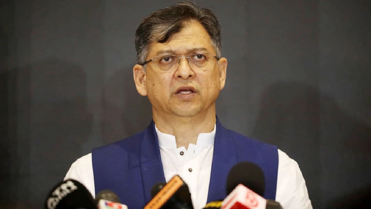 Mohammadpur ‘criminal haven’ will be cleared, says Home Minister