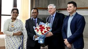 IFES delegation meets Deputy Speaker