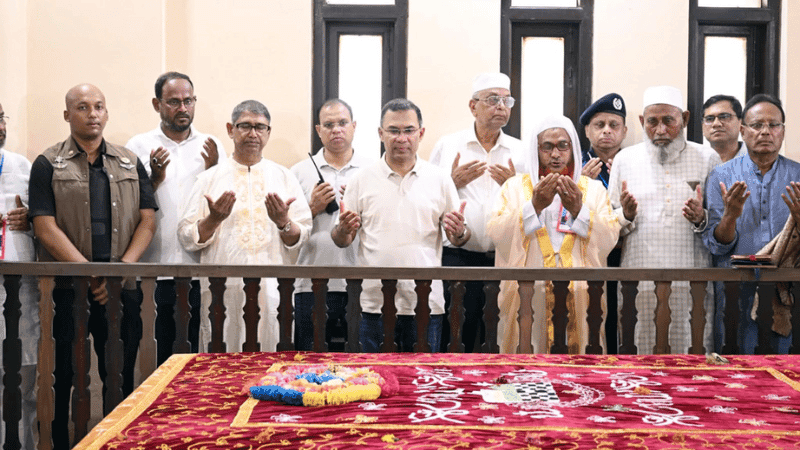 PM visits Maulana Bhashani’s grave in Tangail