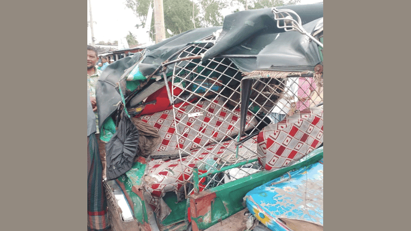 2 killed in road accident in Cox's Bazar