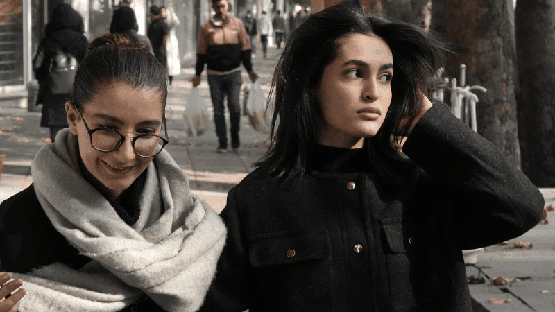 Iranian women increasingly unveil in public