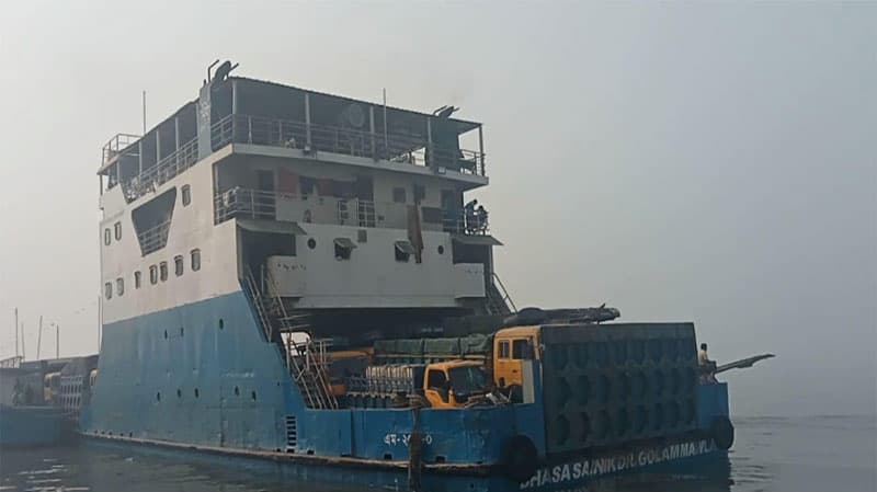 Aricha-Kazirhat ferry movement resumes after 12 hours