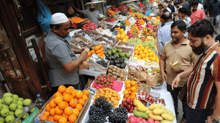 Bangladesh Bank removes 100pc margin condition for fruit imports