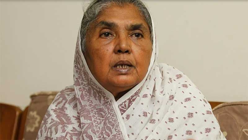 Matia Chowdhury laid to rest in her husband’s grave without state honour