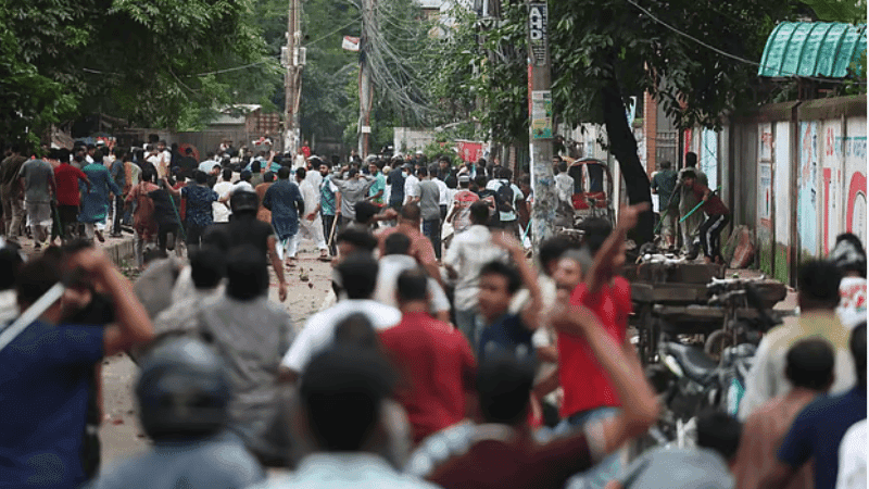 Chhatra Dal-Shibir clashes continue at Dhaka Alia Madrasa, tensions grip Bakshibazar