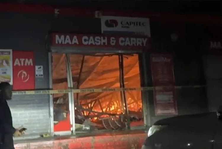 6 Bangladeshis killed in South Africa shop fire