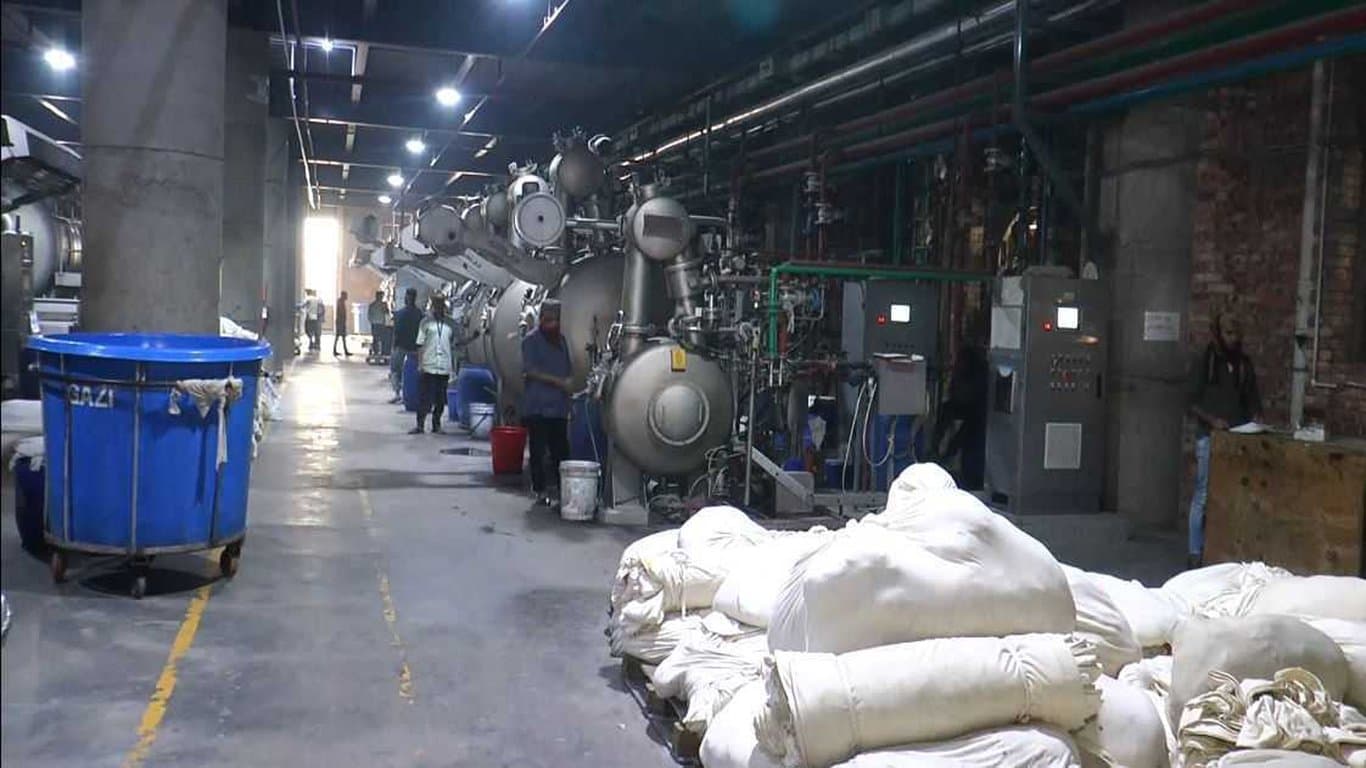 শিল্প খাতে 