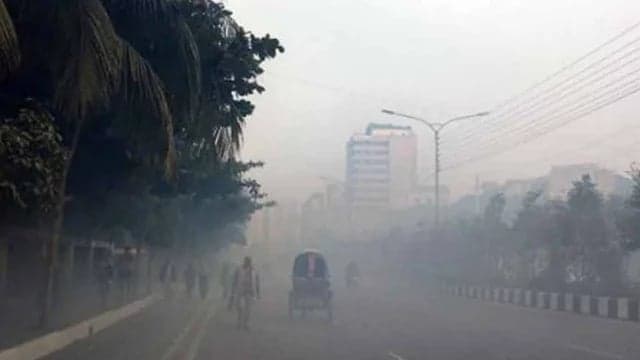 Dhaka temperature drops to 12°C, fog may persist until midday