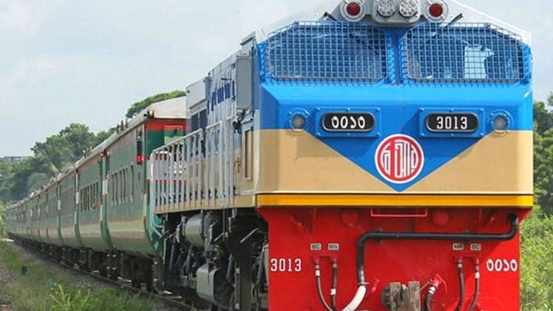 Dhaka's rail link with northern region resumes after 9 hrs