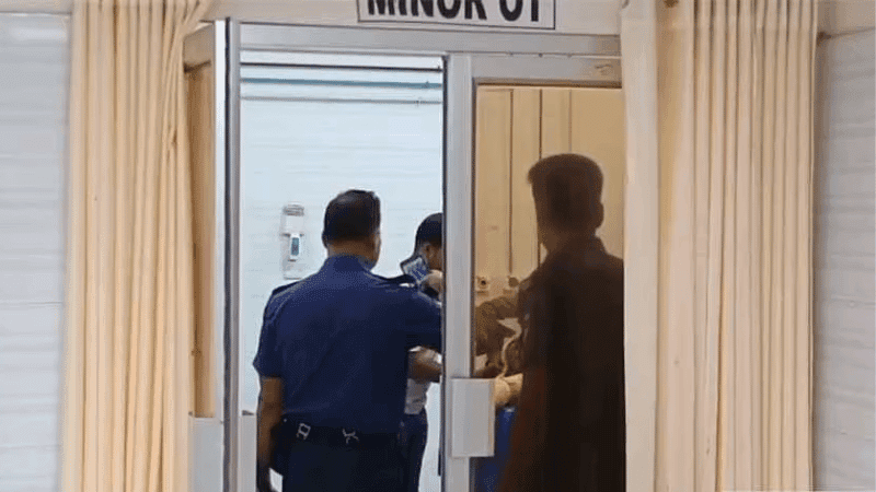 Teenager's hand severed for refusing marriage proposal in Meherpur