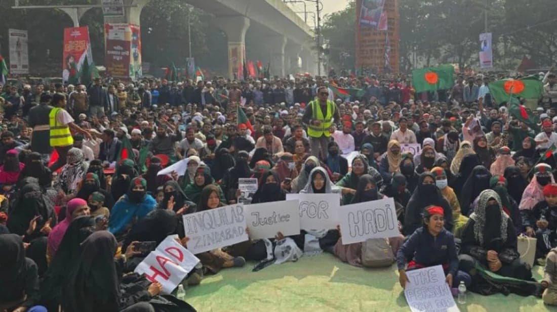 Inqilab Mancha resumes sit-in at Shahbagh after Tarique’s gravesite visit