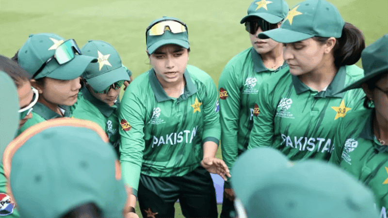 Pakistan women play men's team to prepare for Asia Cup
