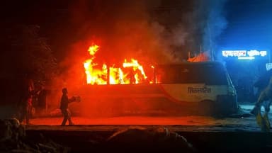 Parked bus catches fire on Dhaka’s Mohammadpur