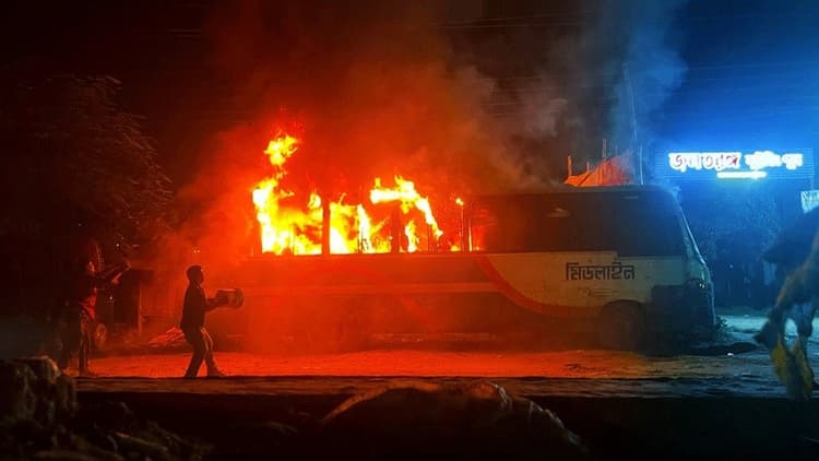 Parked bus catches fire on Dhaka’s Mohammadpur