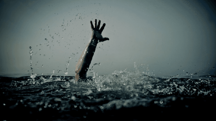 Twin daughters of rickshaw puller drown in Sherpur ditch
