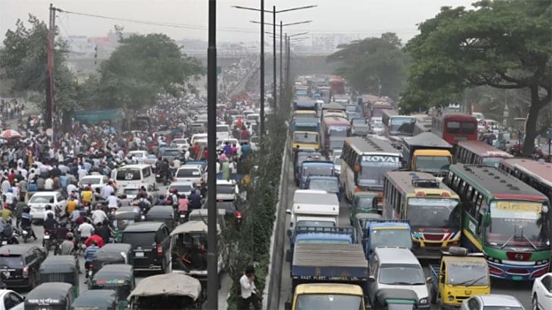 Severe traffic congestion in Dhaka amid heavy rain and blockades