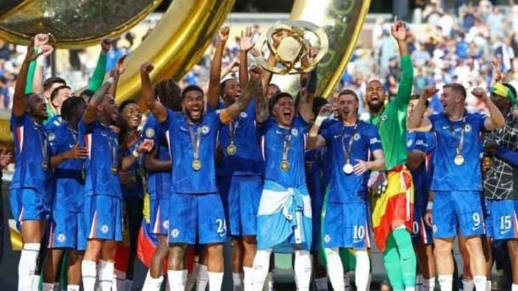 Chelsea thrashes PSG 3-0 to win first Club World Cup title