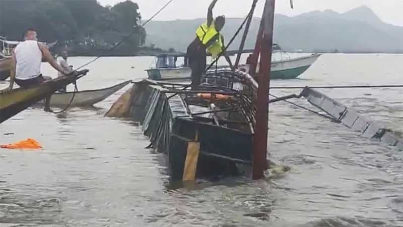 Boat capsizes in Nigeria, drowning at least 60 people