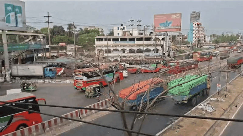 No major traffic jam on Dhaka-Chattogram highway's Cumilla portion