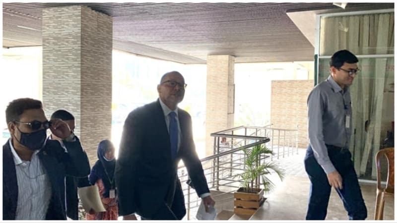 US Ambassador Haas holds meeting  with CEC