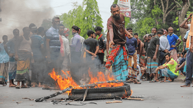 Protesters block highway in Khulna over raw jute export ban
