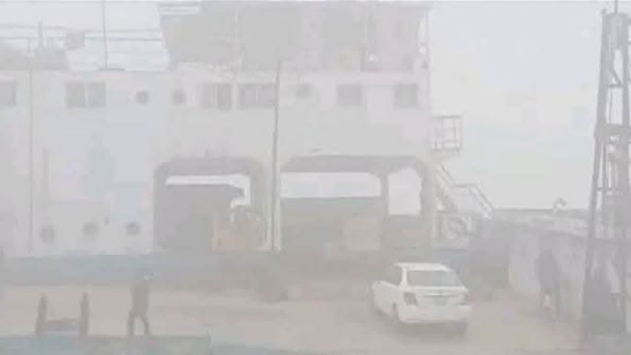 Dense fog halts Daulatdia–Paturia ferry services for 14 hours