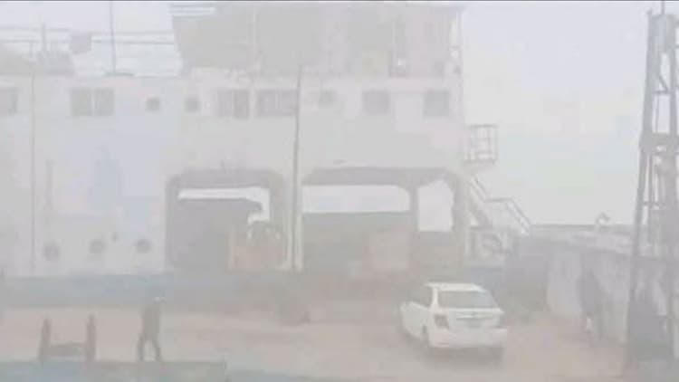 Dense fog halts Daulatdia–Paturia ferry services for 14 hours