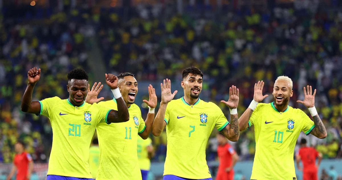 Who will be Brazil's possible opponents in the knockout round?