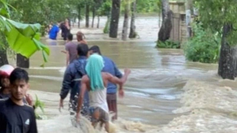 Low-lying areas of Jessore flooded due to heavy rain