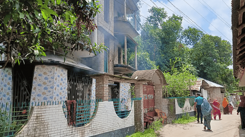Village police officer's wife stabbed to death in Rajshahi, accused's house set on fire