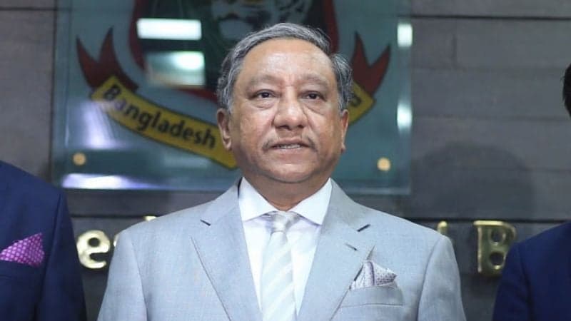 11 including Papon lose directorship of BCB