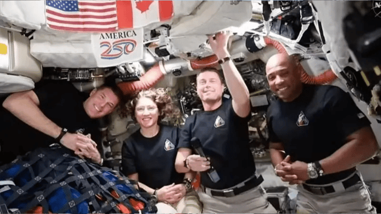 Astronauts say they saw sights 'no human has ever seen'