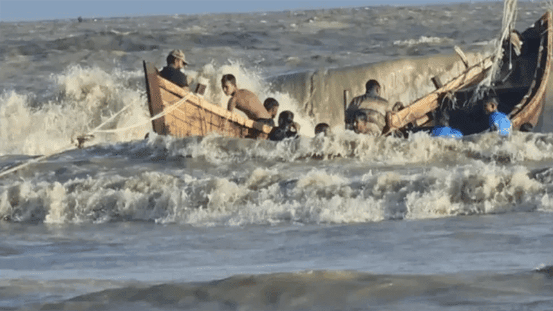 2 fishermen dead, 2 missing after trawler capsizes in Cox's Bazar