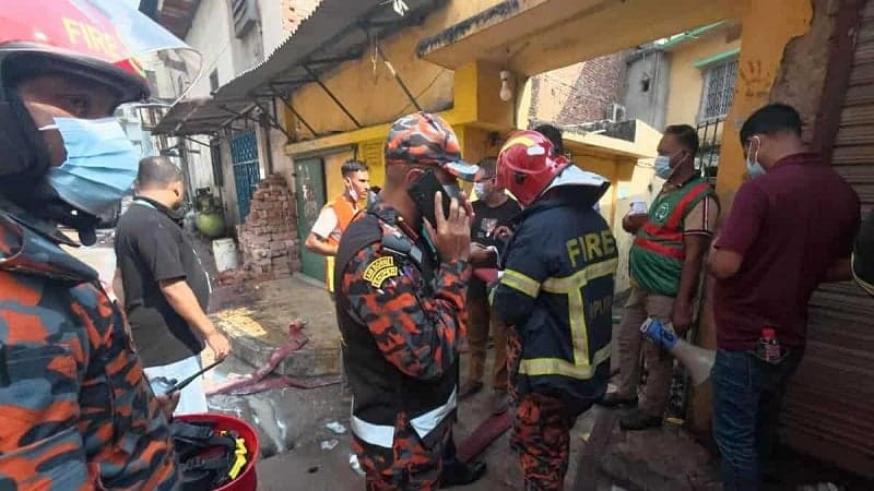 9 killed in Mirpur chemical warehouse fire