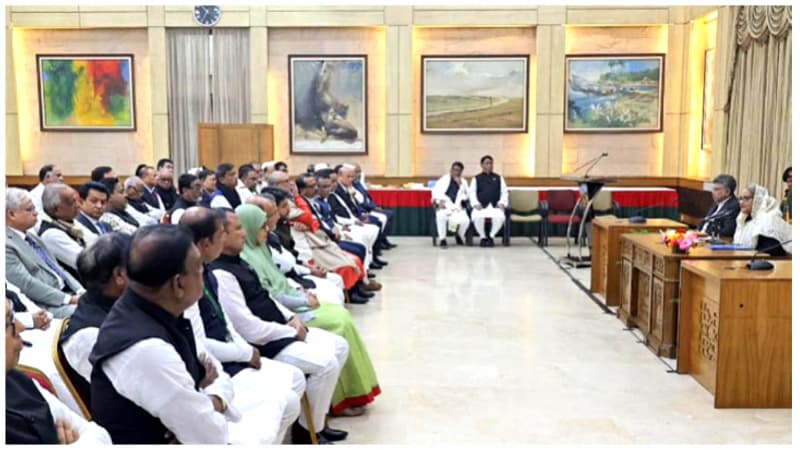 PM asks independent MPs to make parliament effective