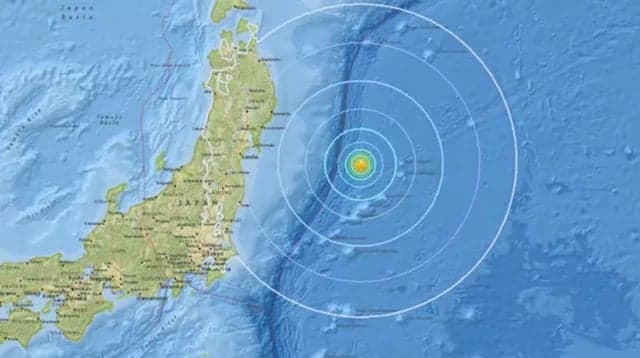 30 injured after magnitude 7.5 quake strikes northern Japan
