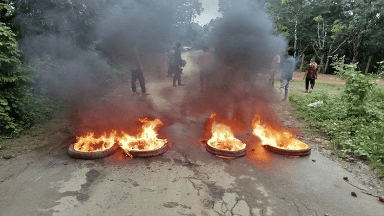 Indefinite road blockade in Sajek, tourists stranded