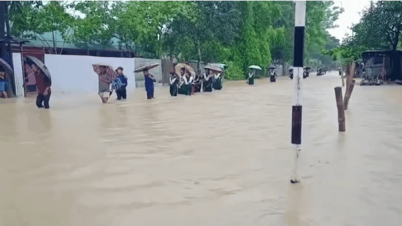 Heavy rains submerge Khagrachhari-Rangamati road, communication cut off