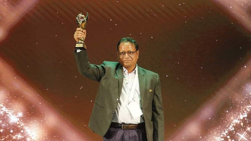 Dulal Mahmud honoured with 'Legend of AIPS Asia award'