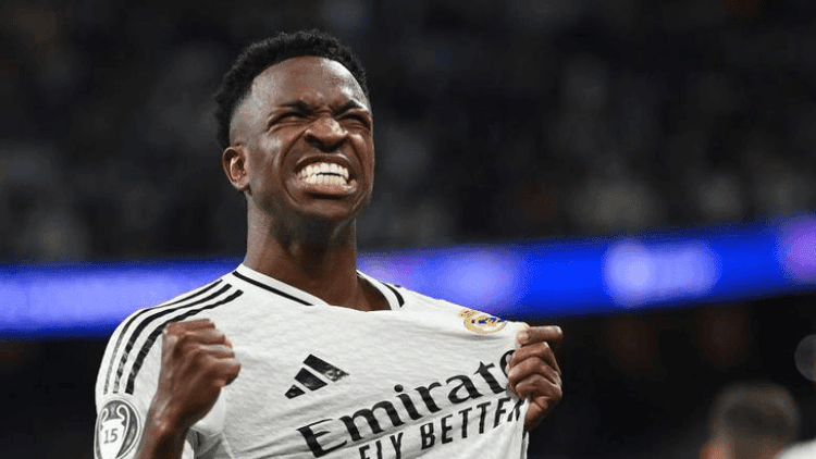 Vinícius commits to Real Madrid until 2032