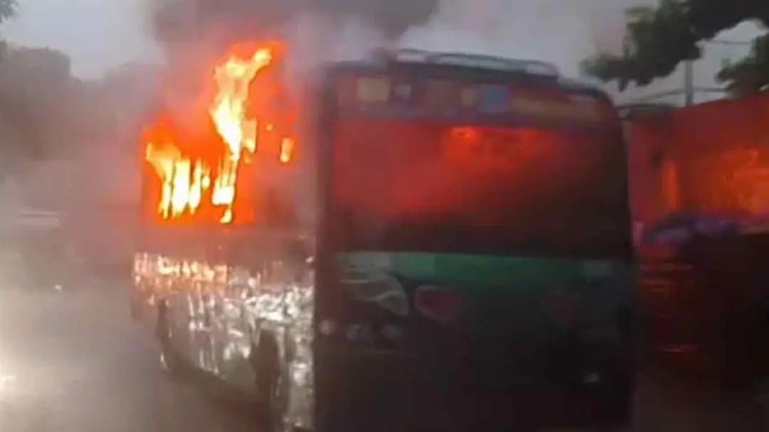 Bus of Parishtan Paribahan set on fire in Pallabi