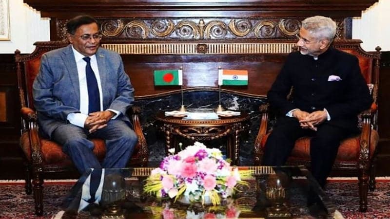 Dhaka, New Delhi to work together to solve Rohingya crisis: Hasan