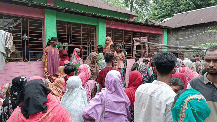 Woman strangled to death during robbery